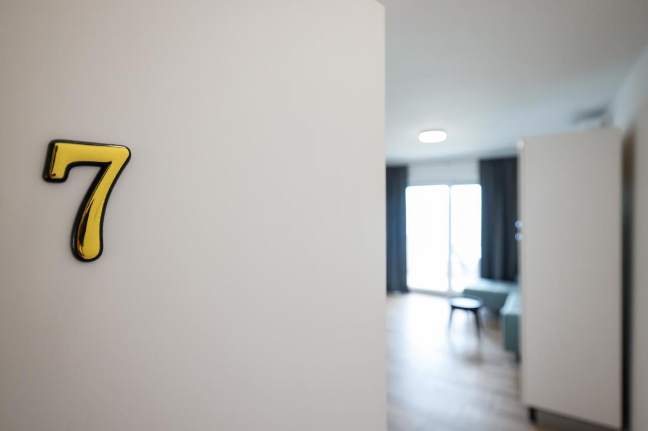 Beachfront Apartments Tic With Seaview Miletici Εξωτερικό φωτογραφία