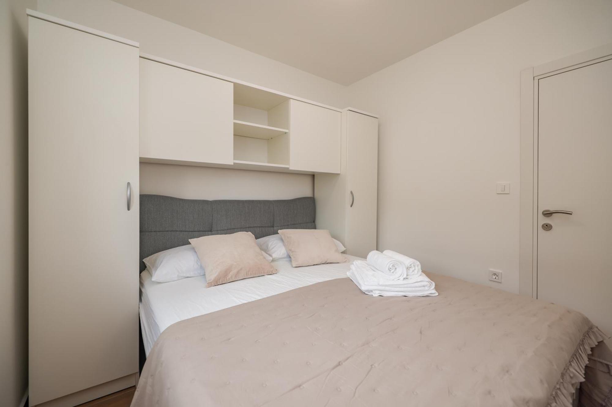 Beachfront Apartments Tic With Seaview Miletici Εξωτερικό φωτογραφία