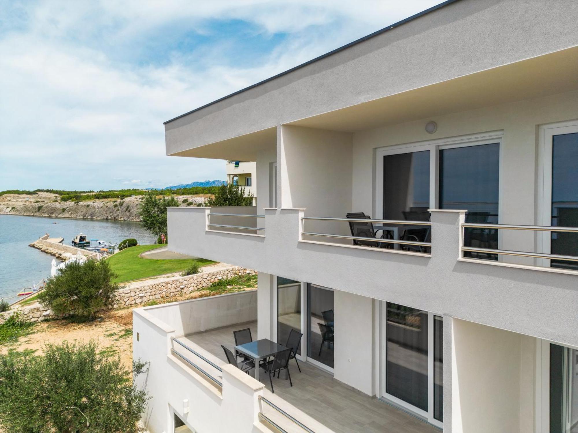 Beachfront Apartments Tic With Seaview Miletici Εξωτερικό φωτογραφία